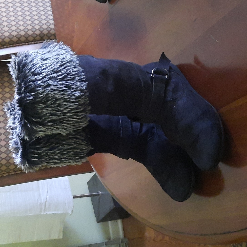 Fur winter boots